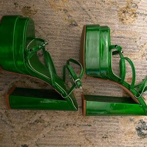 Stylish Green Platform Heels